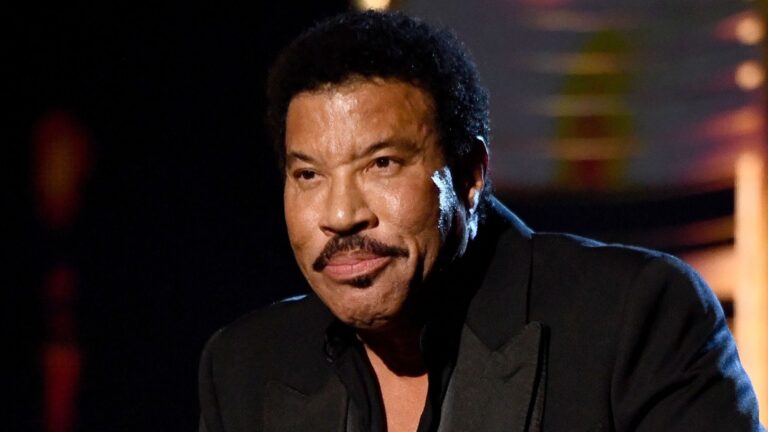 LIONEL RICHIE PLASTIC SURGERY: BEFORE & AFTER TRANSFORMATION – BeautyPg